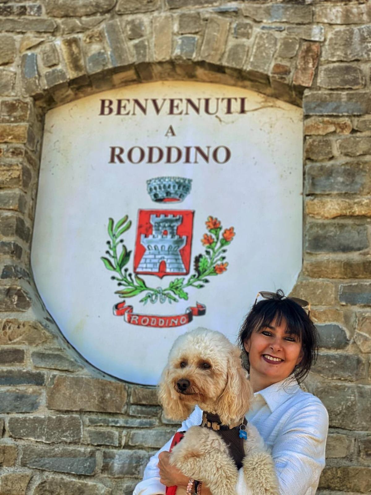 Roddino Tobia'S Home מראה חיצוני תמונה