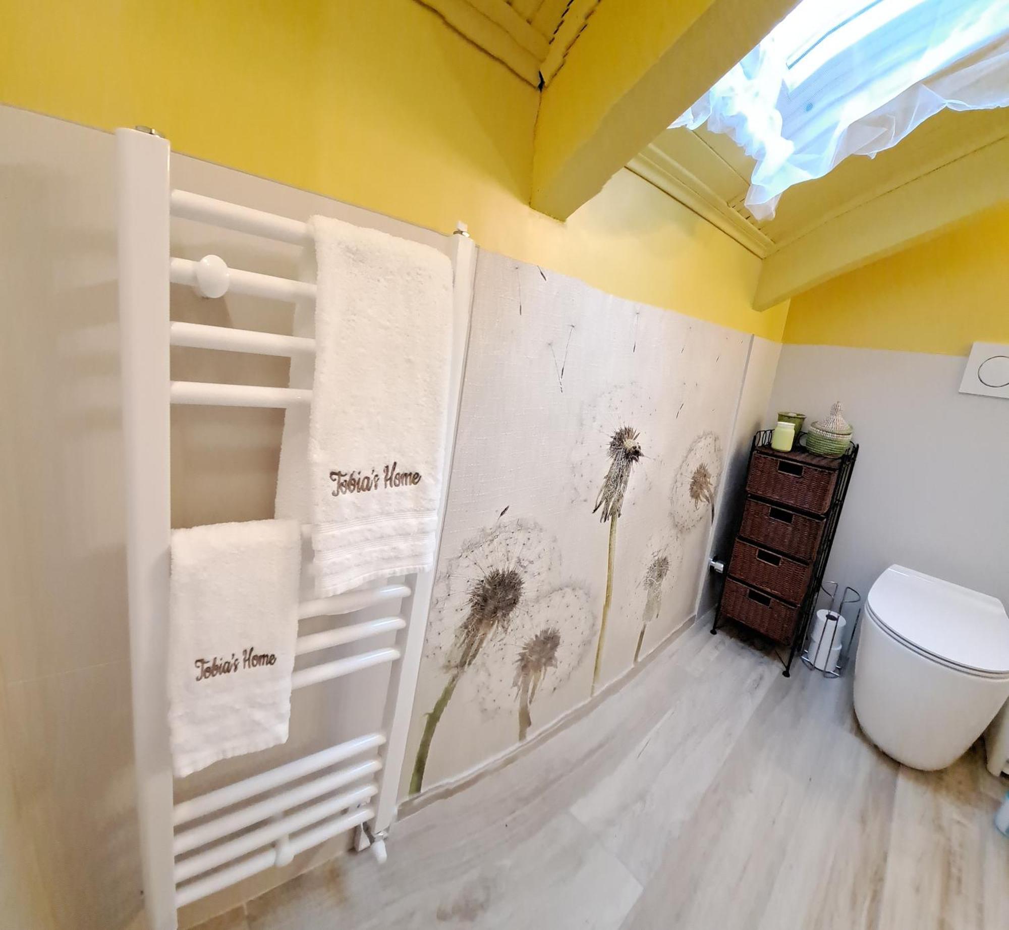 Roddino Tobia'S Home מראה חיצוני תמונה