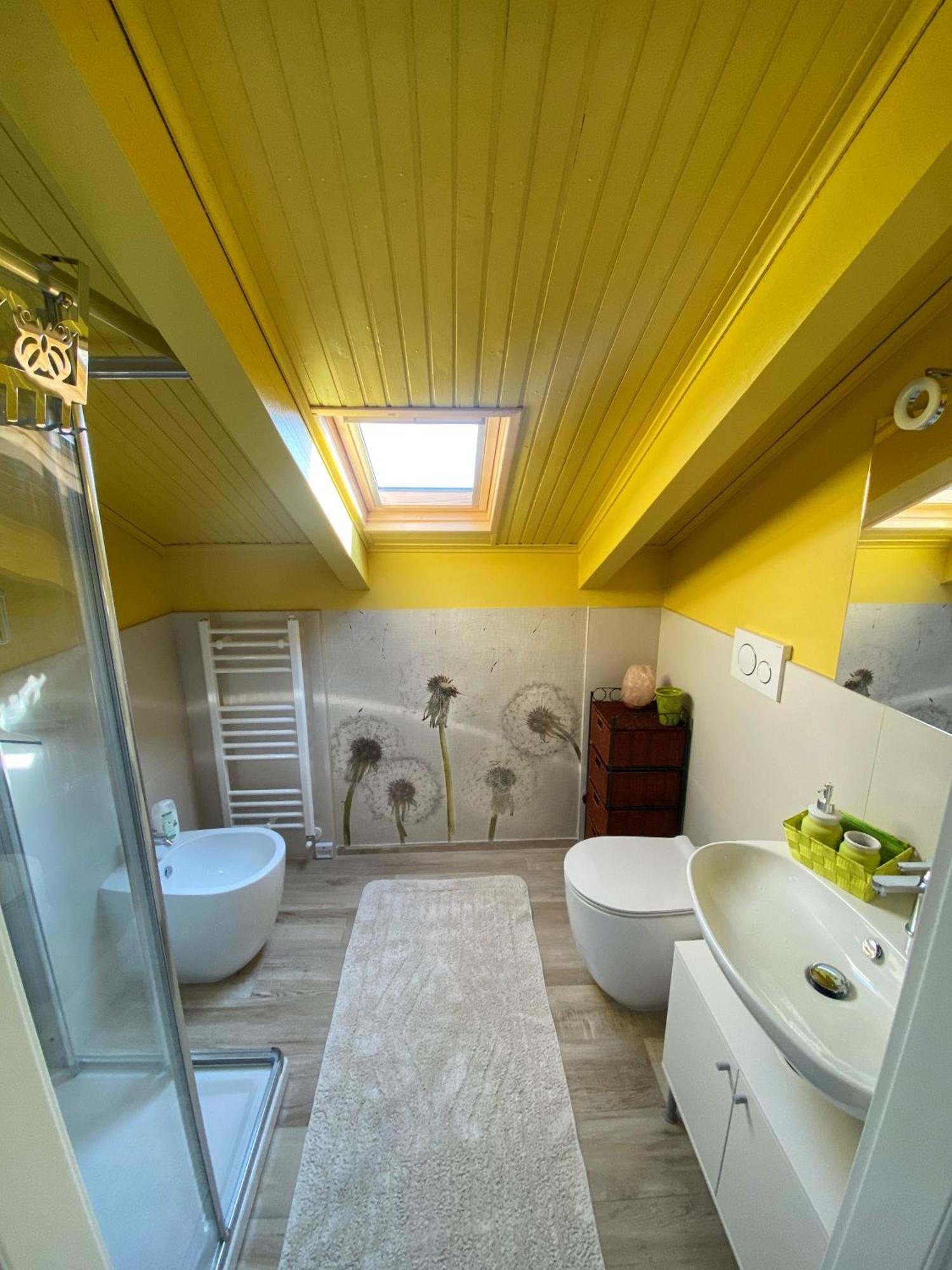 Roddino Tobia'S Home מראה חיצוני תמונה